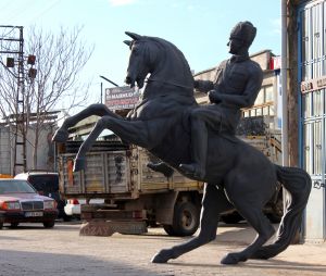 Atlı Atatürk Heykeli 350 cm
