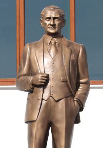 282 cm Sivil Kıyafetli Atatürk Heykeli Satışı