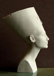 Nefertiti Antik Büst Fiber Yapımı